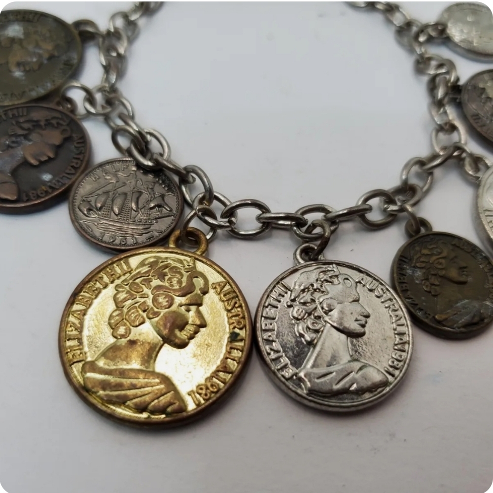 Vintage Queen Elizabeth II 1981 Australia Coin Charm bracelet